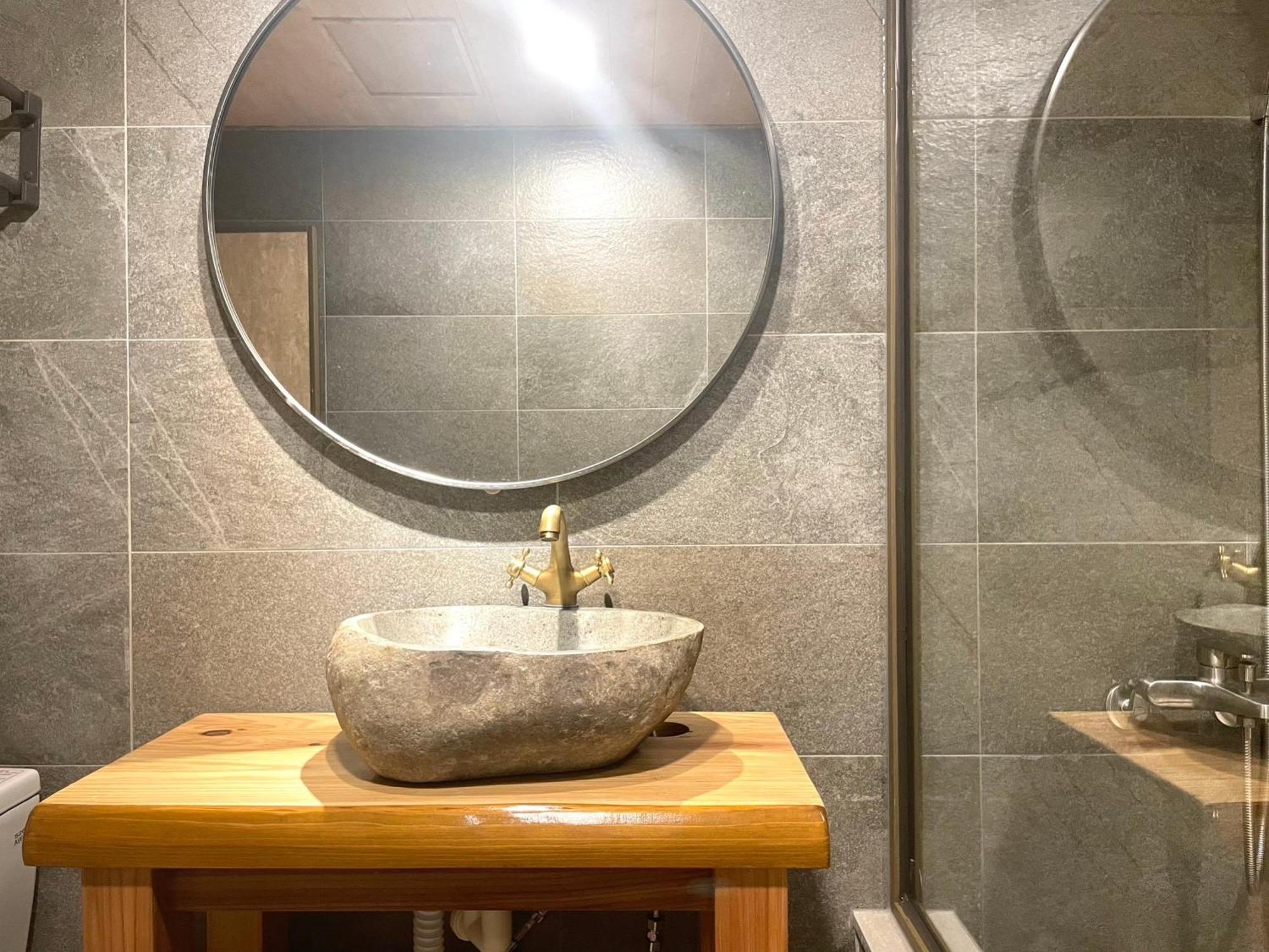 Awaken travellers Inn Tainan Eksteriør bilde