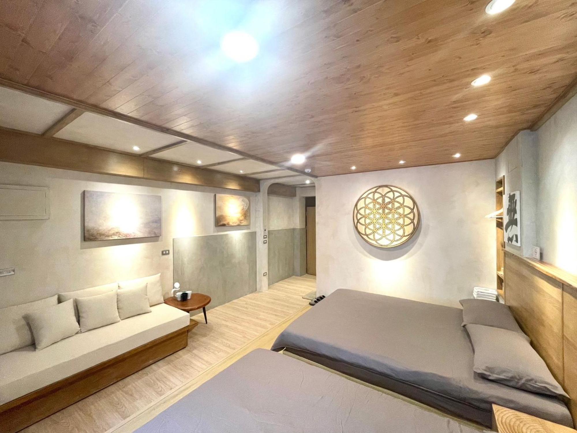 Awaken travellers Inn Tainan Eksteriør bilde